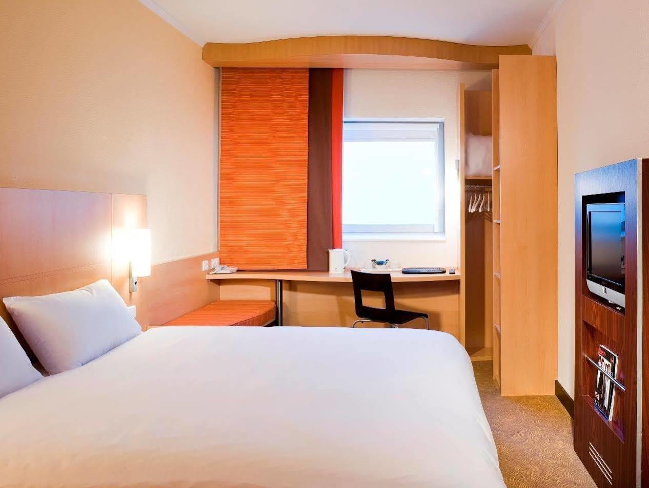 Ibis London Wembley Hotel Ngoại thất bức ảnh